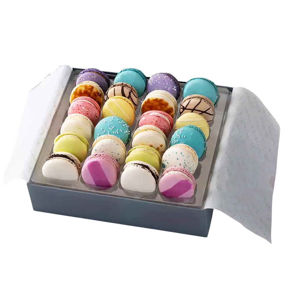 24 Delightful Macarons Gift Set