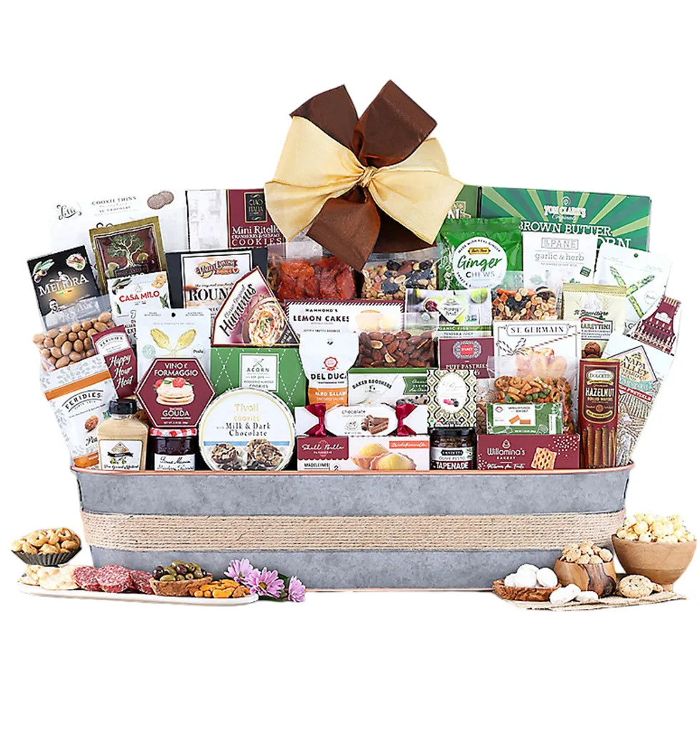 Charcuterie Snacks & Treats Gift Set